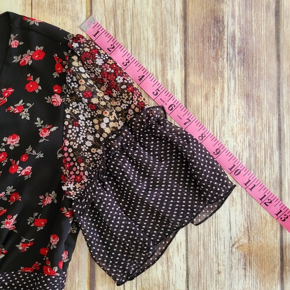 Appropriate Behavior Floral Dress 7/8 - Picture 9 of 10